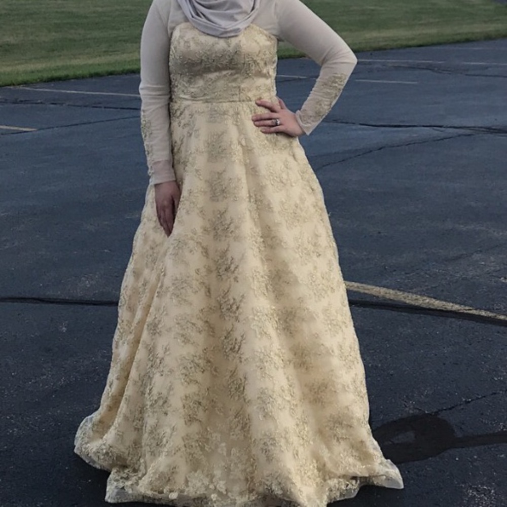 Mint condition Gown